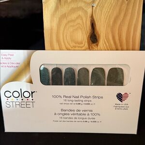 Color Street OLD MONEY Shimmering Green Nail Strips